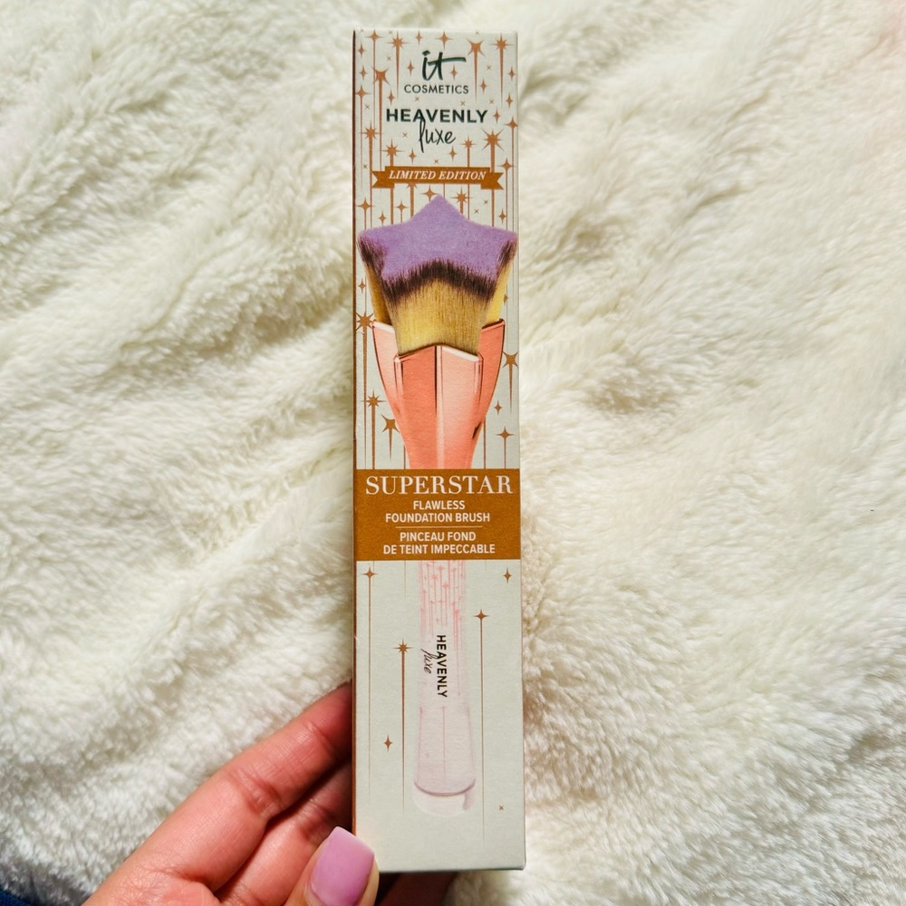 HEAVENLY LUXE SUPERSTAR FLAWLESS FOUNDATION BRUSH